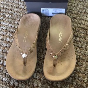 Brand new nude Vionic sandals. Size 7